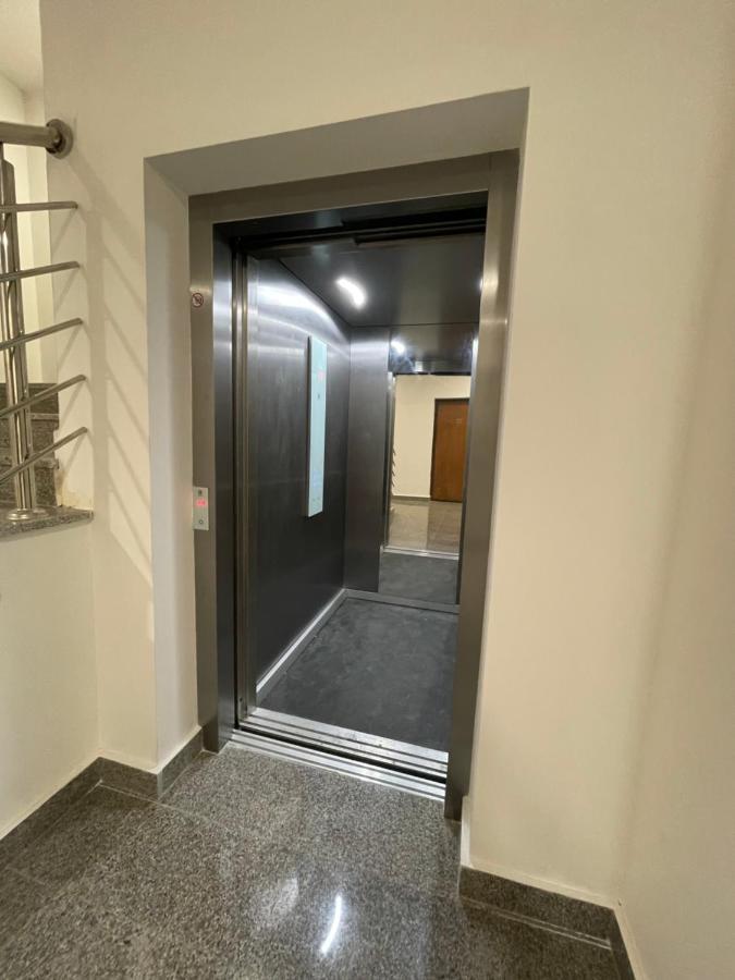 Azure Apartments Будва Экстерьер фото