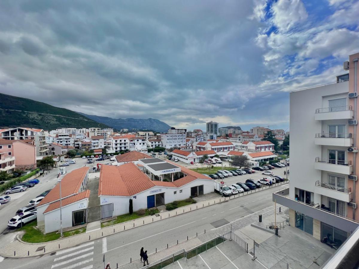 Azure Apartments Будва Экстерьер фото